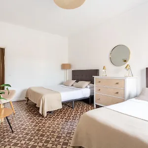 Хостел Sunny Bcn, Барселона