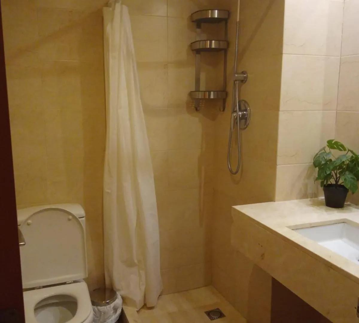 Private Rooms Near Las Ramblas 바르셀로나 호스텔
